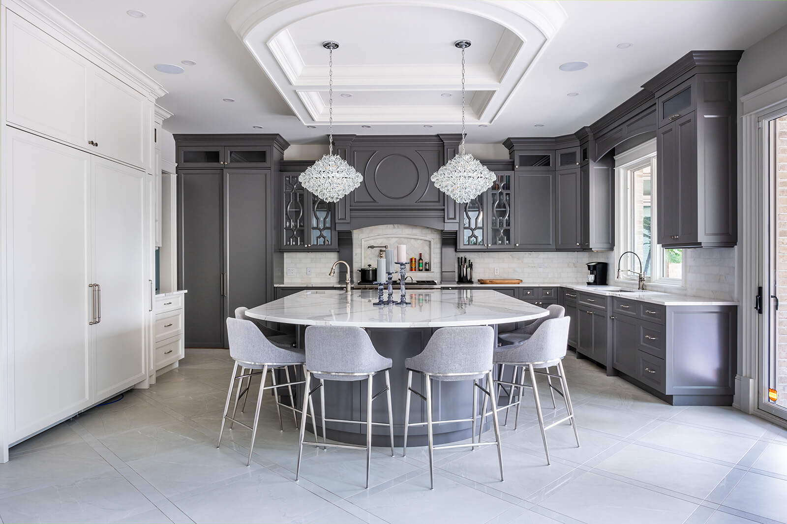 Custom Kitchen & Island Design